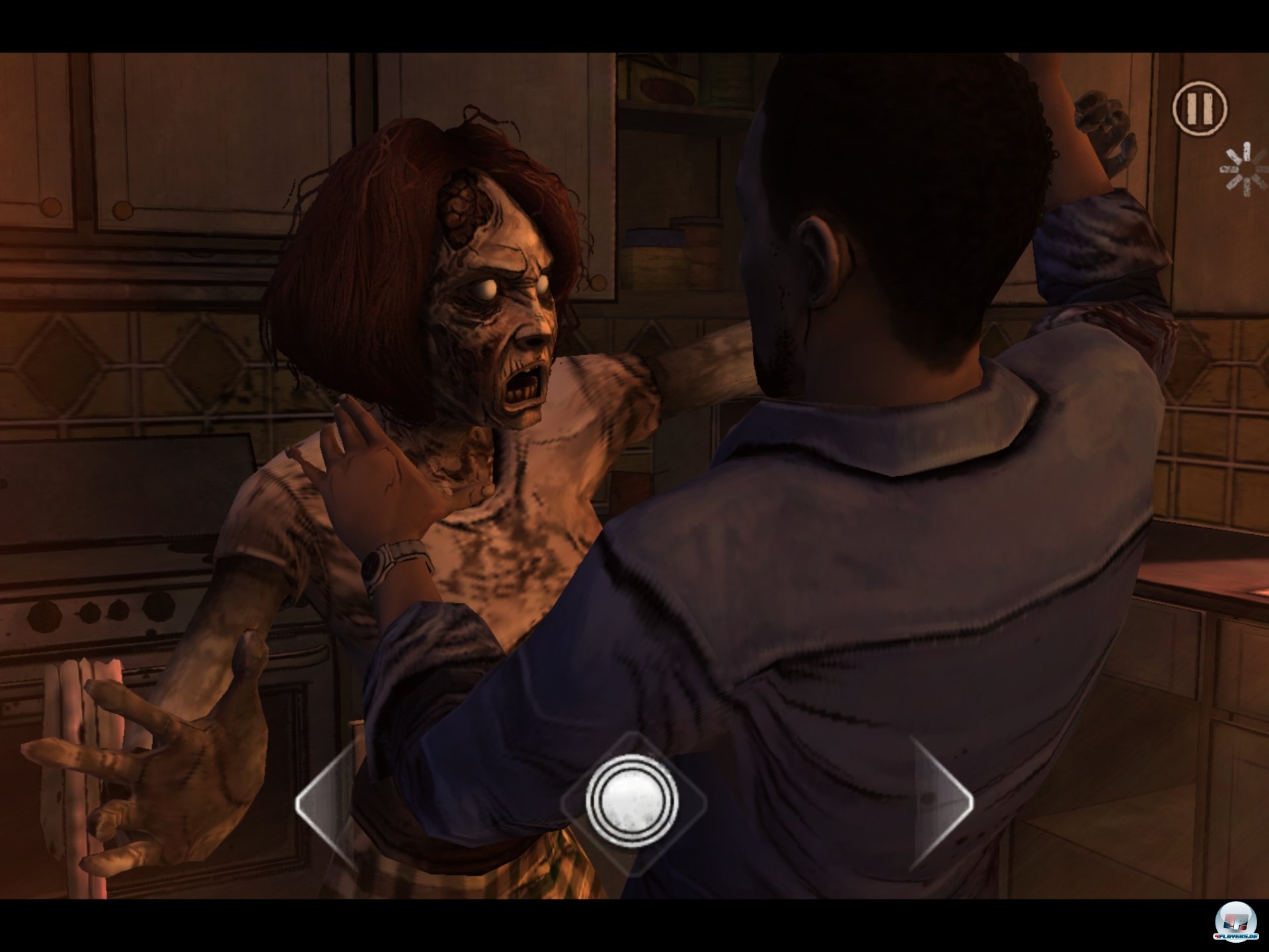 Man spielt Lee Everett, der sich einem kriechenden Zombie erwehren muss - auch unter iOS in Form eines Reaktionstests: Einfach mit dem Finger auf die angezeigten Kreise tippen.