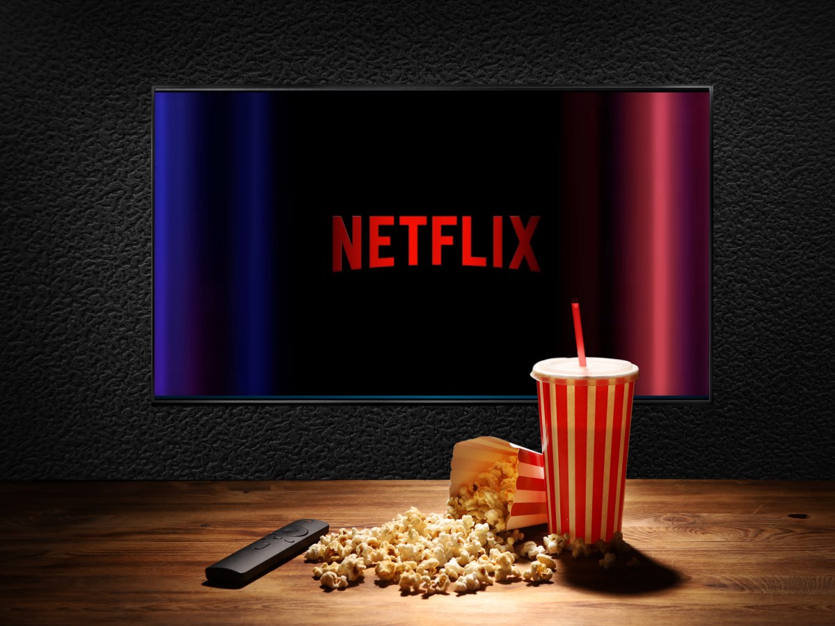 Netflix Logo auf Fernseher